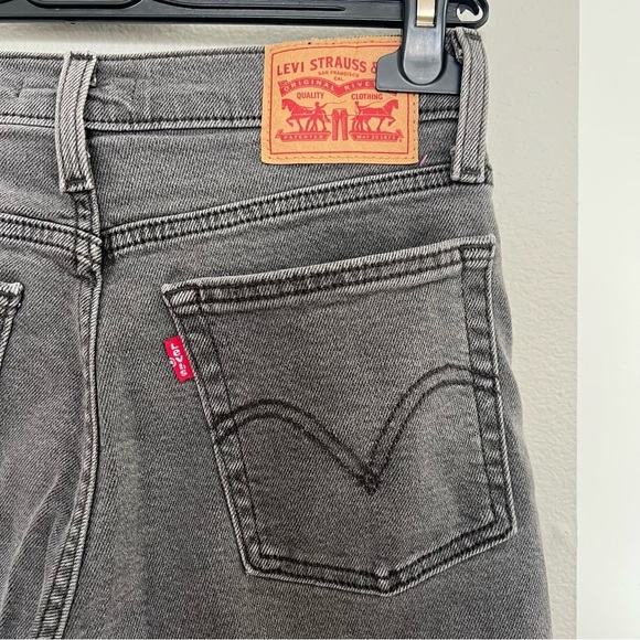 Levi's Wedgie Straight Leg Jeans - Dark Gray Wash - Size 26 - Picture 8 of 11